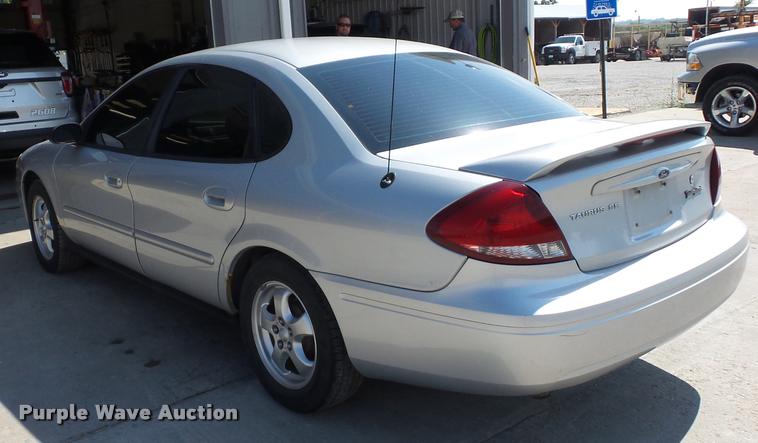image for item BK9582 2006 Ford Taurus