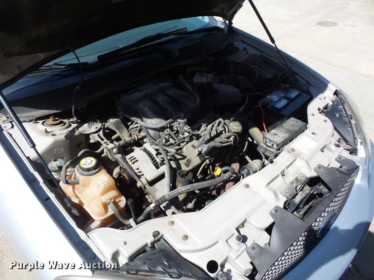 image for item BK9582 2006 Ford Taurus