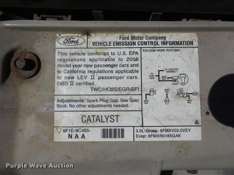 image for item BK9582 2006 Ford Taurus