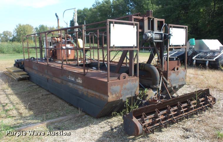 image for item BK9585 1989 VMI 415 mini dredge