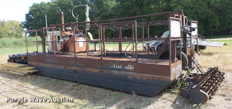 image for item BK9585 1989 VMI 415 mini dredge