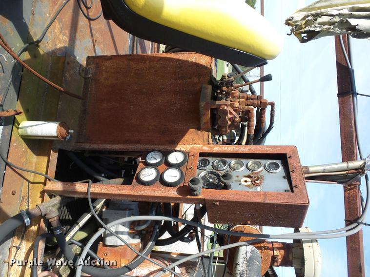 image for item BK9585 1989 VMI 415 mini dredge