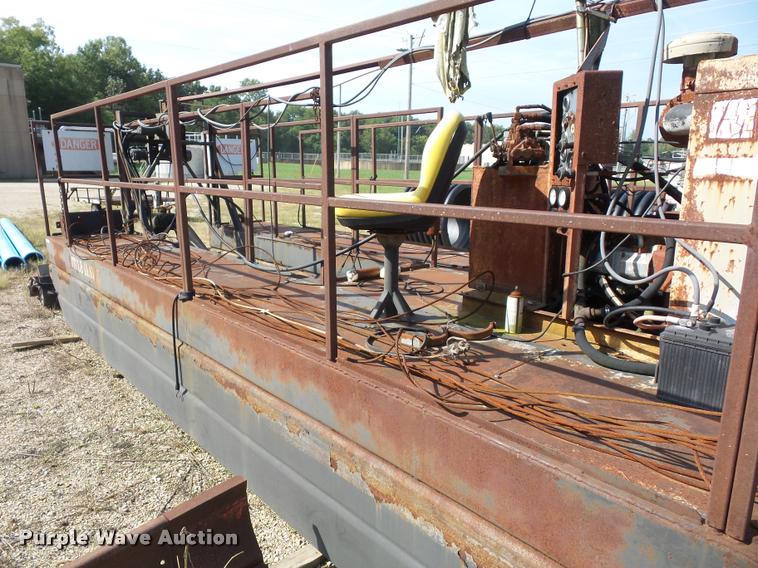 image for item BK9585 1989 VMI 415 mini dredge