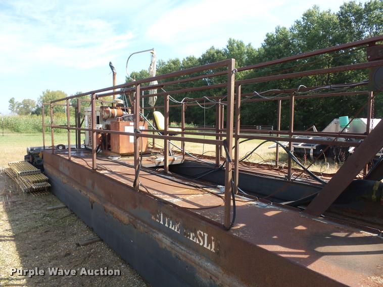 image for item BK9585 1989 VMI 415 mini dredge