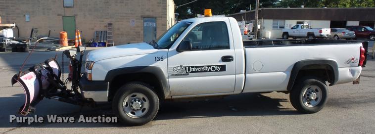 image for item BK9597 2006 Chevrolet Silverado 2500HD pickup truck