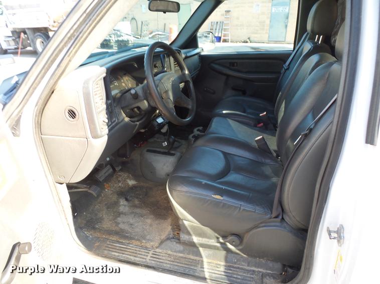 image for item BK9597 2006 Chevrolet Silverado 2500HD pickup truck