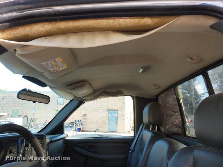 image for item BK9597 2006 Chevrolet Silverado 2500HD pickup truck