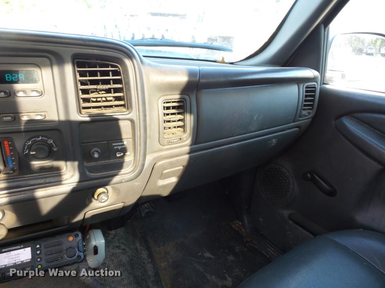 image for item BK9597 2006 Chevrolet Silverado 2500HD pickup truck