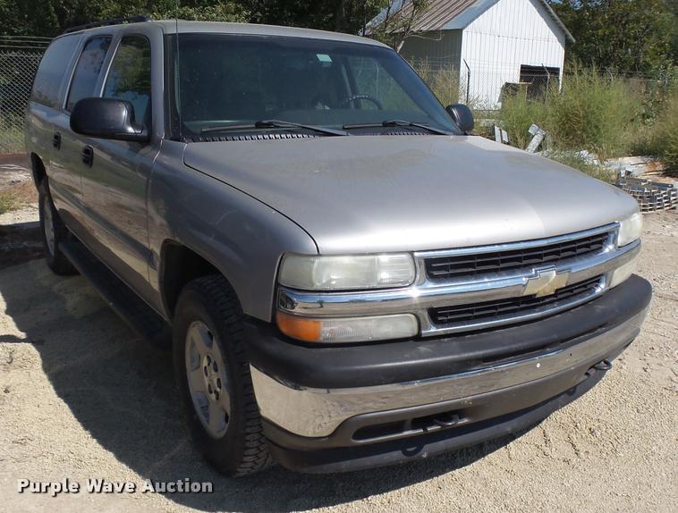 image for item BU9780 2005 Chevrolet Suburban 1500 SUV