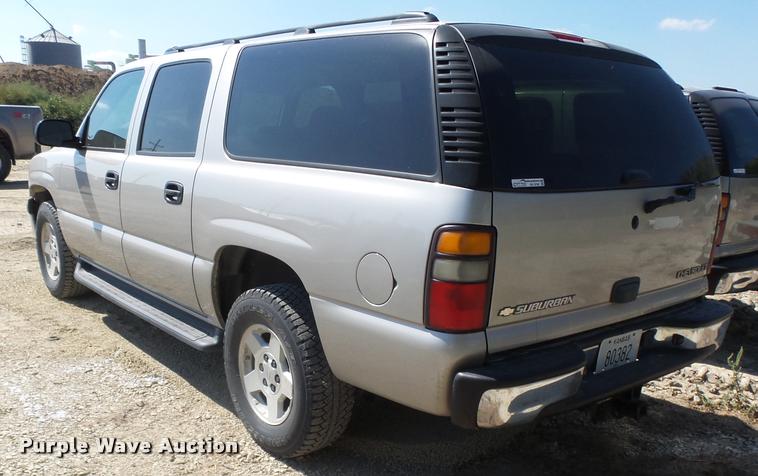 image for item BU9780 2005 Chevrolet Suburban 1500 SUV