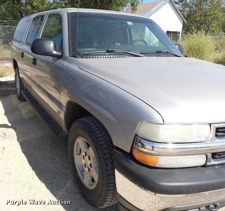 image for item BU9780 2005 Chevrolet Suburban 1500 SUV
