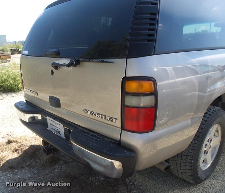 image for item BU9780 2005 Chevrolet Suburban 1500 SUV