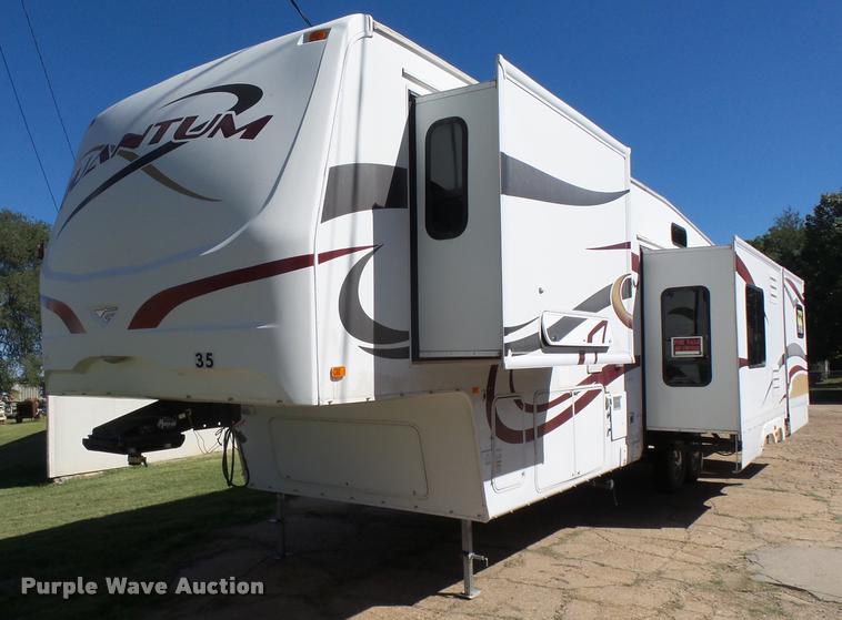 image for item BU9792 2008 Fleetwood Quantum 375RLQS Extreme Edition camper