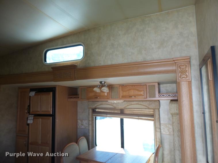 image for item BU9792 2008 Fleetwood Quantum 375RLQS Extreme Edition camper