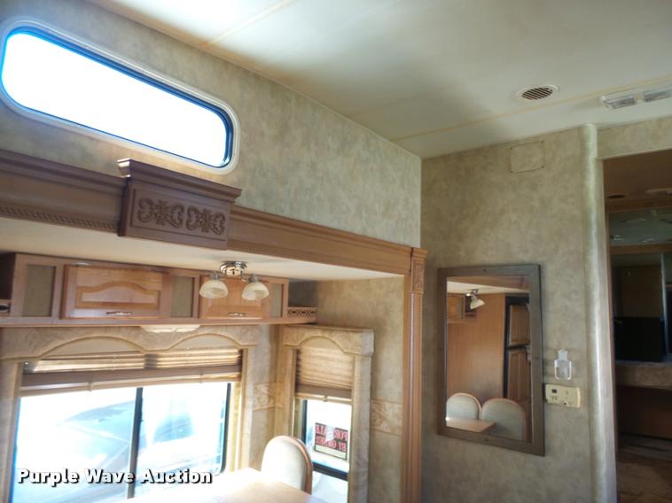 image for item BU9792 2008 Fleetwood Quantum 375RLQS Extreme Edition camper