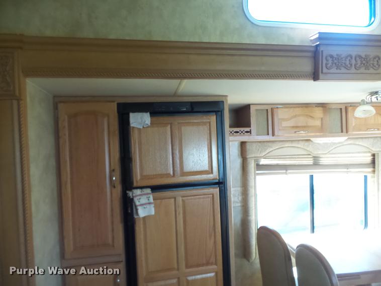 image for item BU9792 2008 Fleetwood Quantum 375RLQS Extreme Edition camper