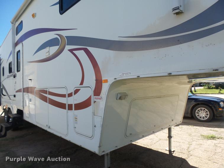 image for item BU9792 2008 Fleetwood Quantum 375RLQS Extreme Edition camper