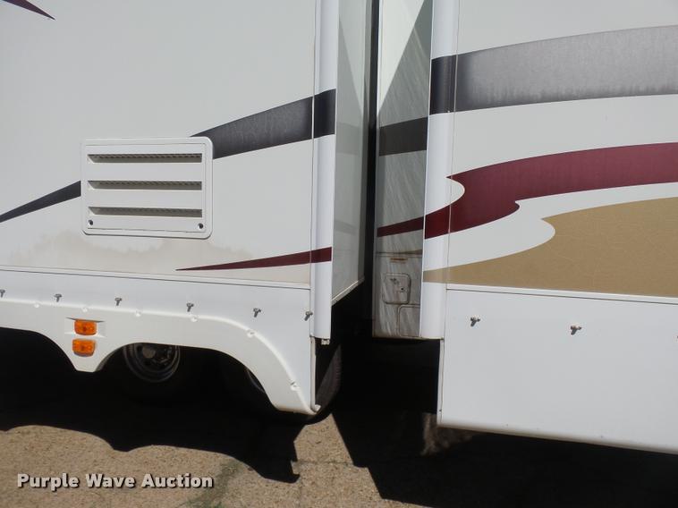 image for item BU9792 2008 Fleetwood Quantum 375RLQS Extreme Edition camper