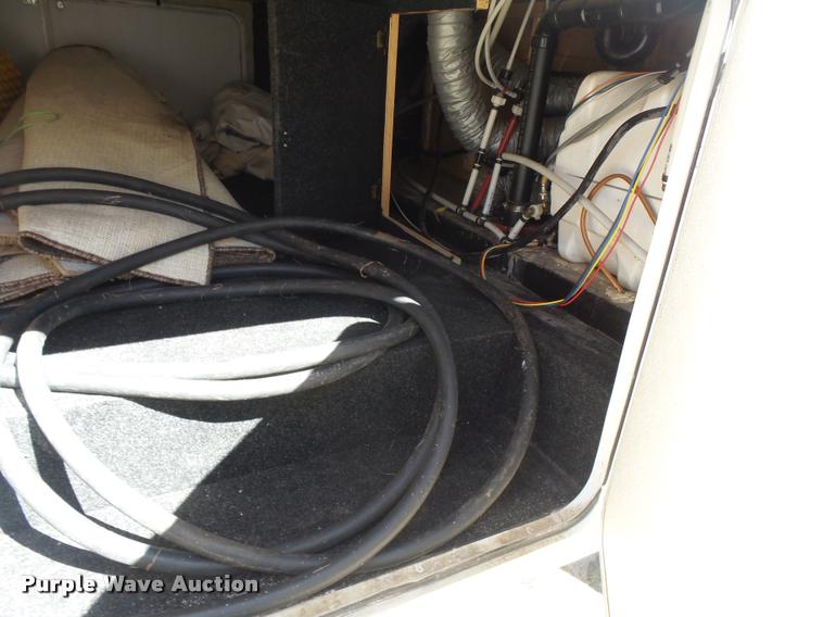 image for item BU9792 2008 Fleetwood Quantum 375RLQS Extreme Edition camper