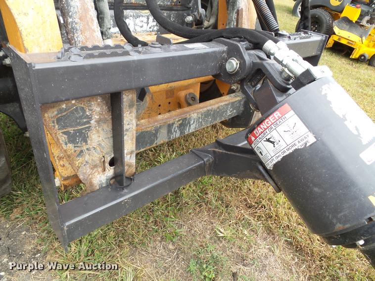 image for item BV9371 2016 New Holland X1475 skid steer auger