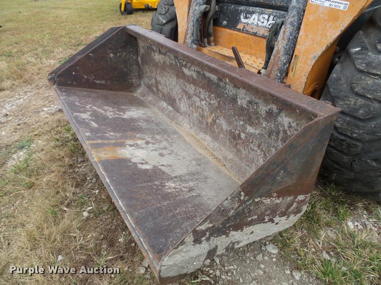 image for item BV9372 2012 Case SR220 skid steer