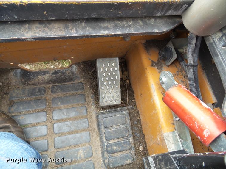 image for item BV9372 2012 Case SR220 skid steer