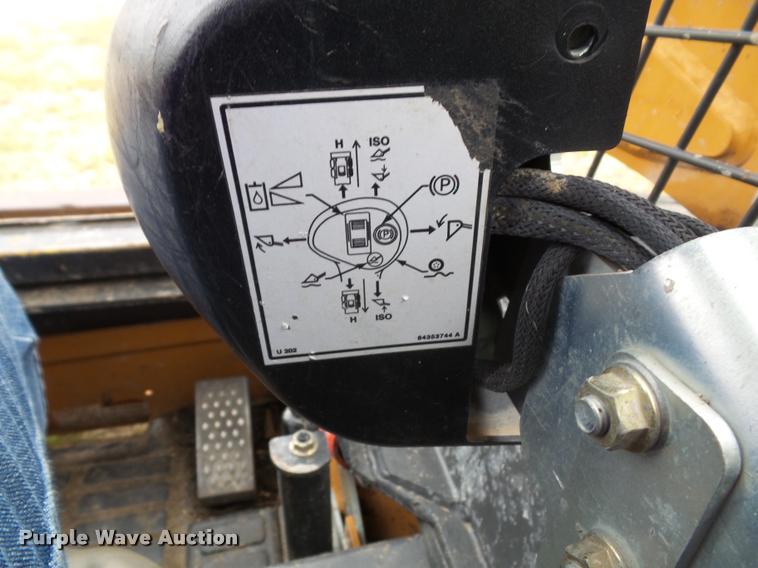 image for item BV9372 2012 Case SR220 skid steer