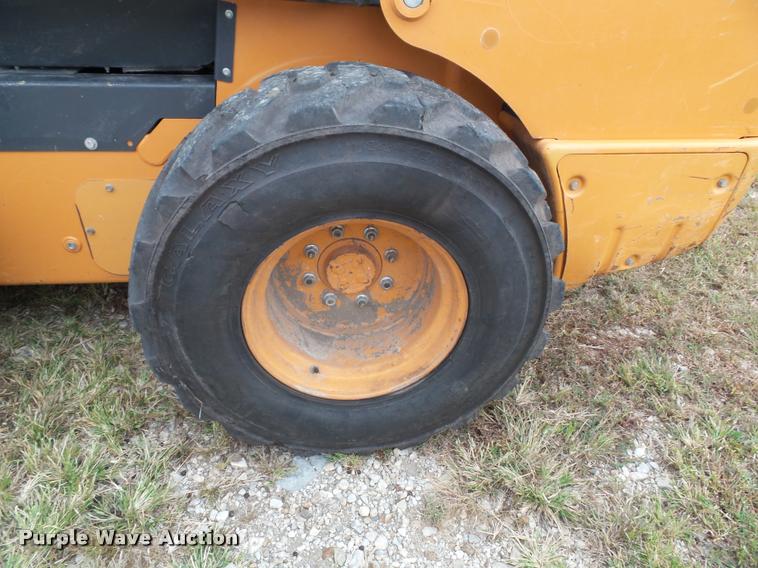 image for item BV9372 2012 Case SR220 skid steer