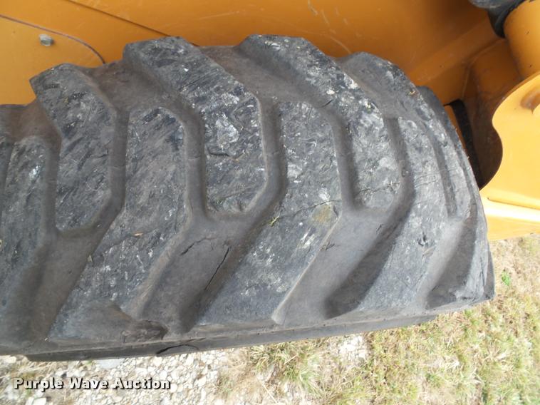 image for item BV9372 2012 Case SR220 skid steer