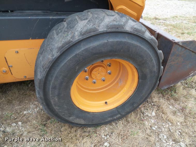 image for item BV9372 2012 Case SR220 skid steer