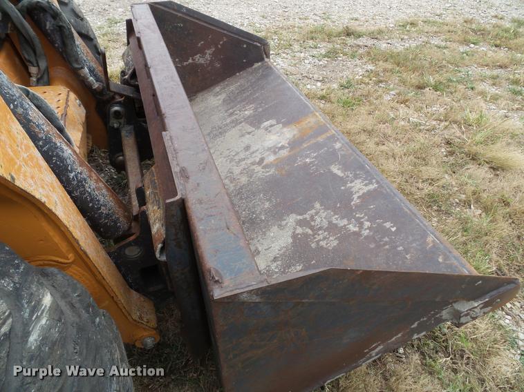 image for item BV9372 2012 Case SR220 skid steer