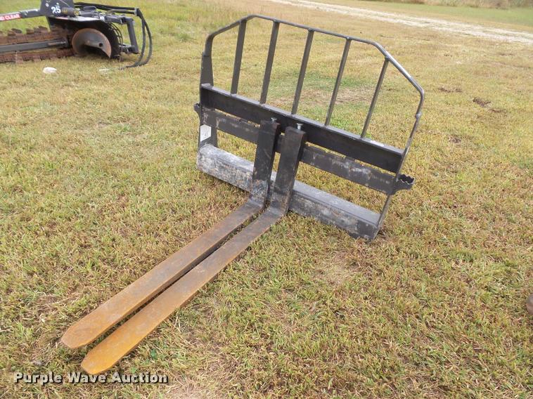 image for item BV9374 New Holland skid steer forks