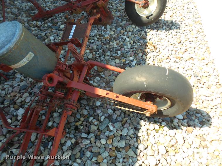 image for item BV9892 Farmall two row corn planter