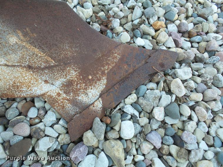 image for item BV9893 Farmall Cub single bottom plow