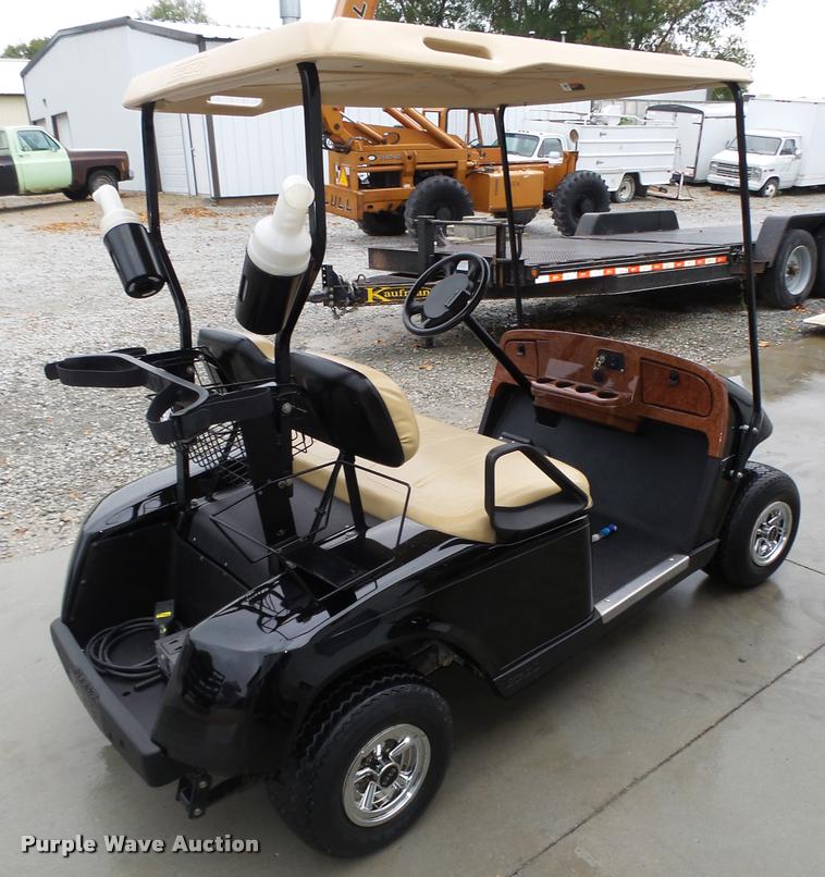 image for item BX9222 2010 Ez-go golf cart