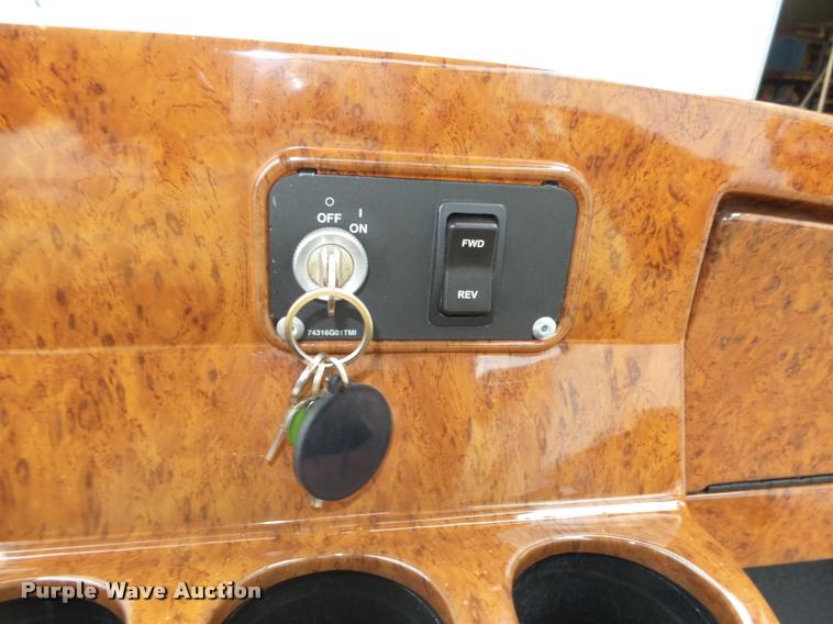 image for item BX9222 2010 Ez-go golf cart