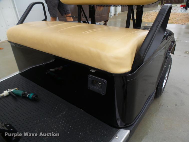 image for item BX9222 2010 Ez-go golf cart