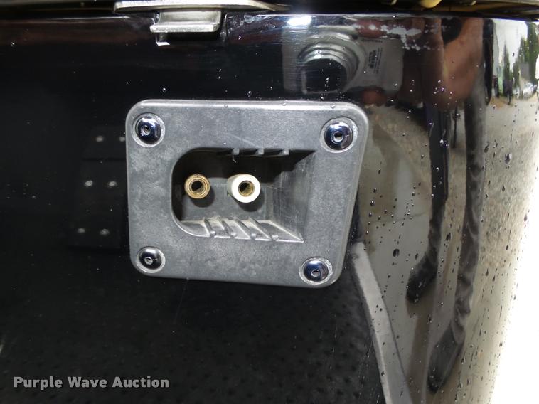 image for item BX9222 2010 Ez-go golf cart