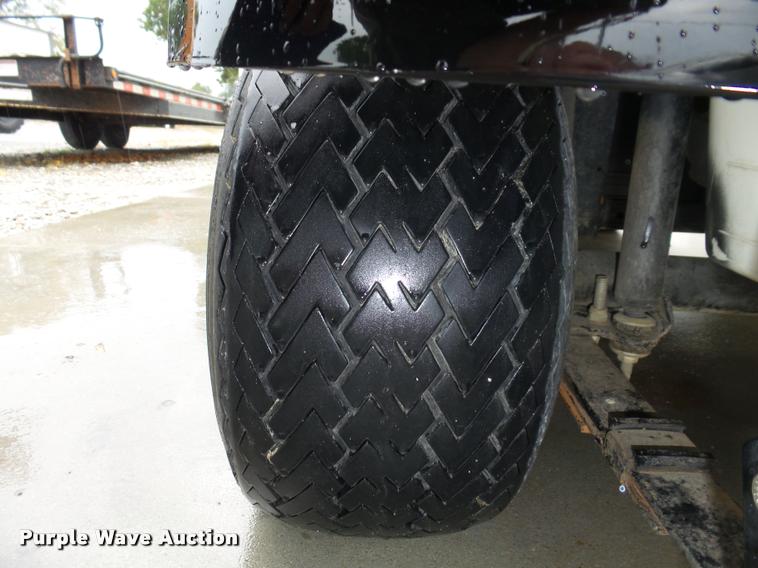 image for item BX9222 2010 Ez-go golf cart