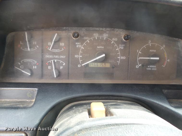 image for item BY9597 1995 Ford F450 Super Duty XLT flatbed truck