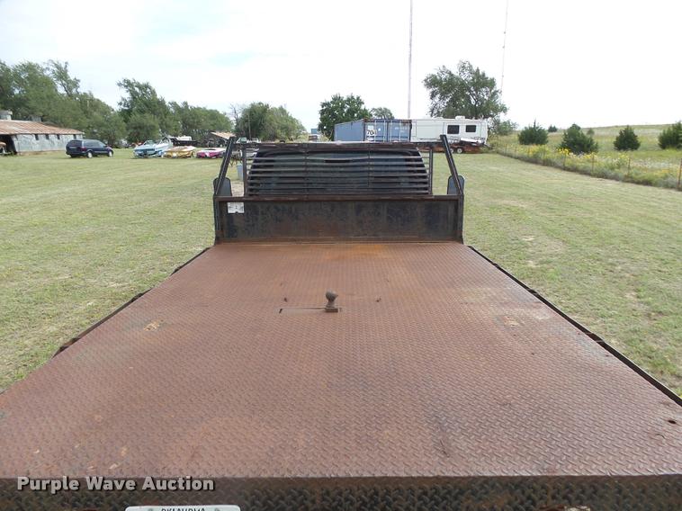 image for item BY9597 1995 Ford F450 Super Duty XLT flatbed truck