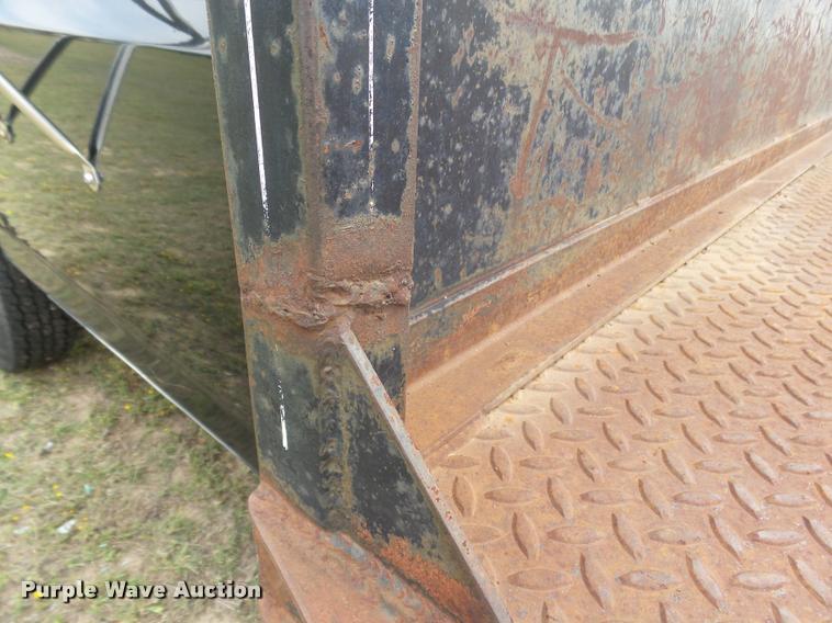 image for item BY9597 1995 Ford F450 Super Duty XLT flatbed truck