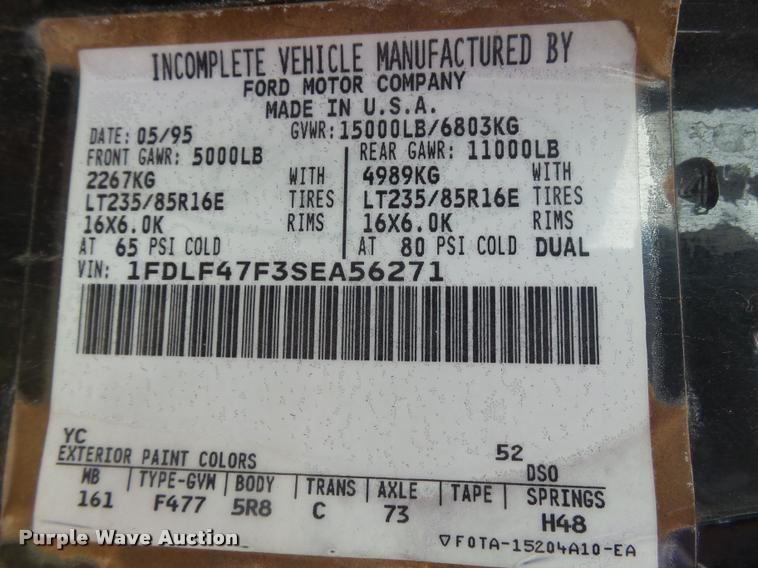 image for item BY9597 1995 Ford F450 Super Duty XLT flatbed truck