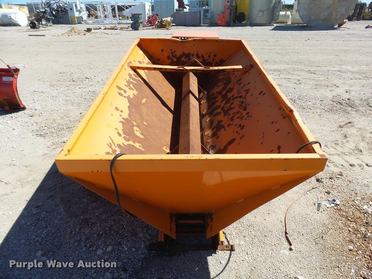 image for item CA9944 Henderson spreader