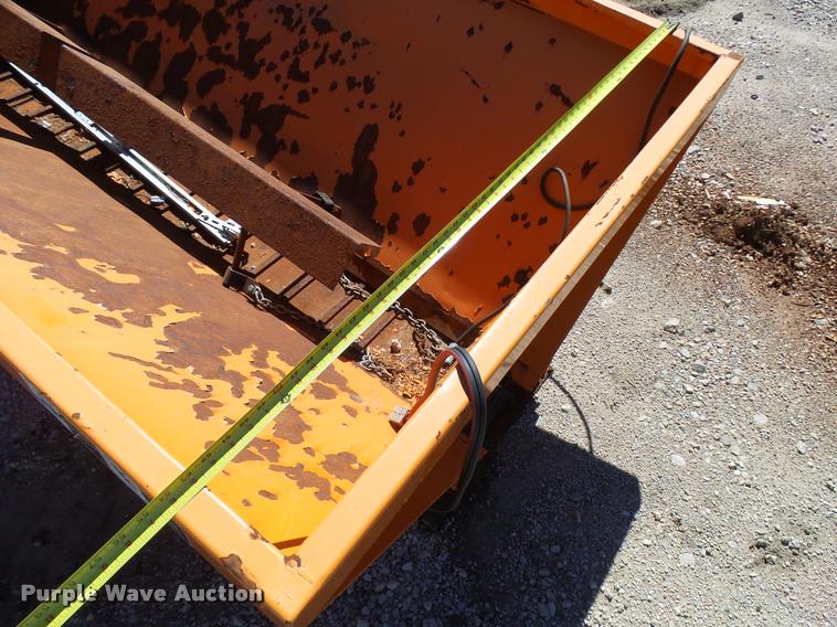 image for item CA9944 Henderson spreader