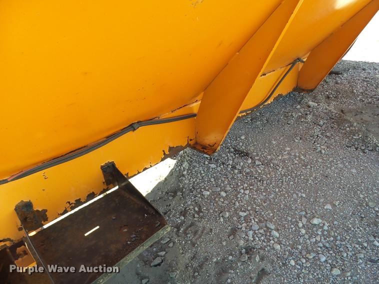 image for item CA9944 Henderson spreader