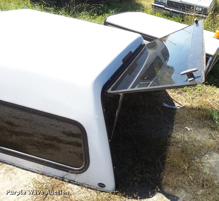 image for item CC9035 Unicover Safari camper shell