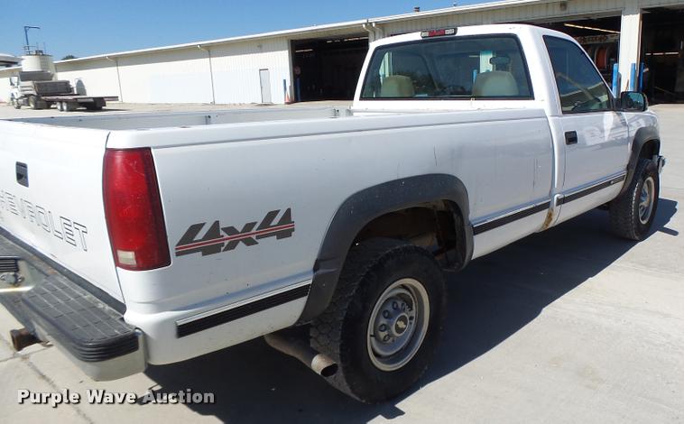 image for item CC9399 1999 Chevrolet 2500 pickup truck