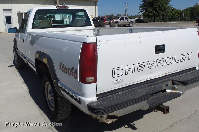 image for item CC9399 1999 Chevrolet 2500 pickup truck