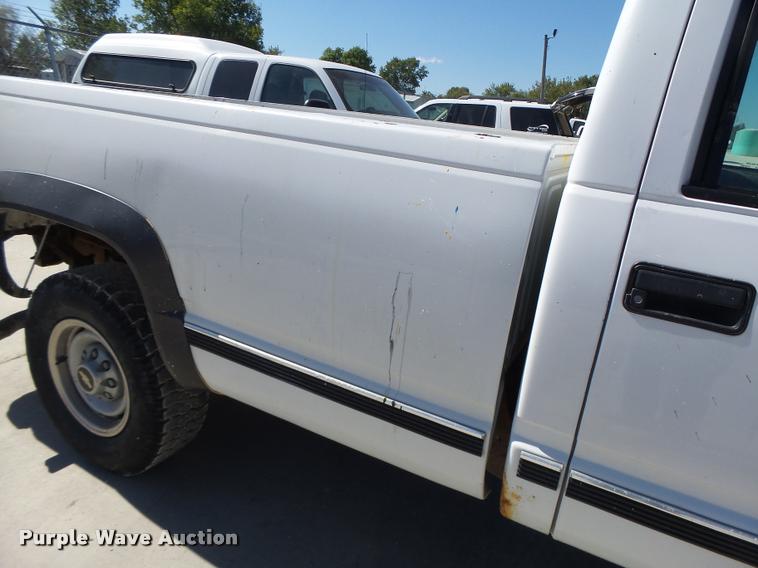 image for item CC9399 1999 Chevrolet 2500 pickup truck